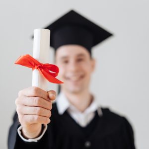 Préparation à l’examen d’aptitude à la profession de commissaire de justice