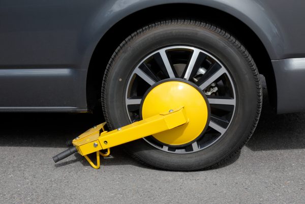 Exécuter sur les véhicules terrestres à moteur